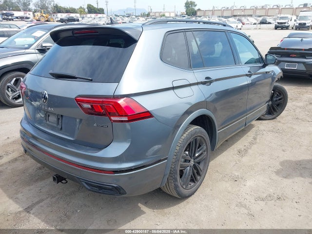 3VV8B7AXXNM014527 Volkswagen Tiguan