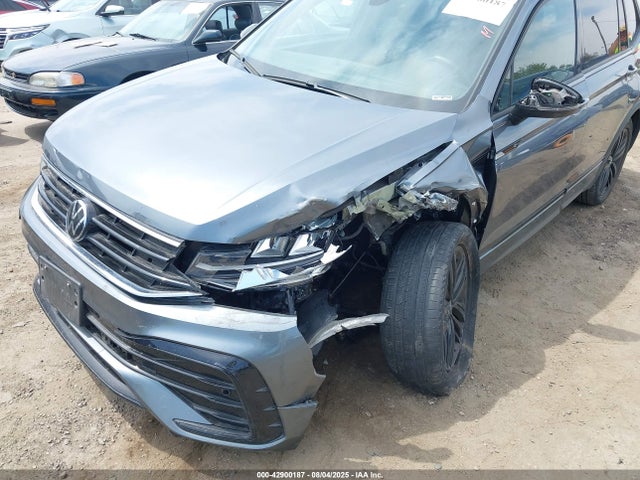 3VV8B7AXXNM014527 Volkswagen Tiguan