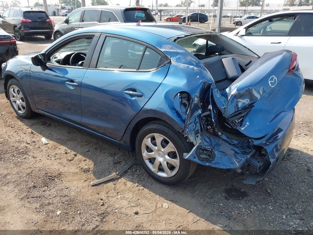 Mazda pe 2018 3MZBN1U76JM186159 Image 3