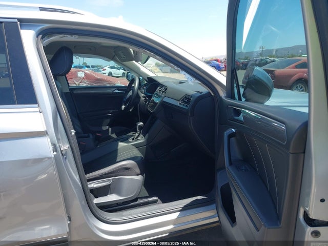 3VV3B7AX9NM067410 Volkswagen Tiguan