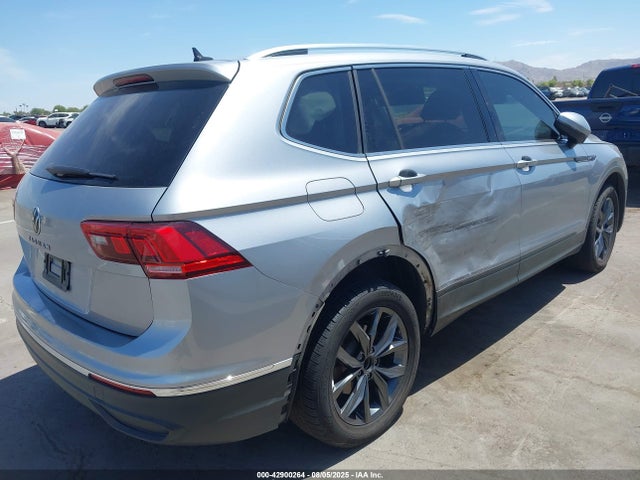 3VV3B7AX9NM067410 Volkswagen Tiguan