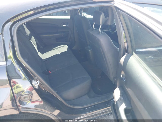 Chrysler 200 2014 1C3CCBAB8EN195196 Image 8