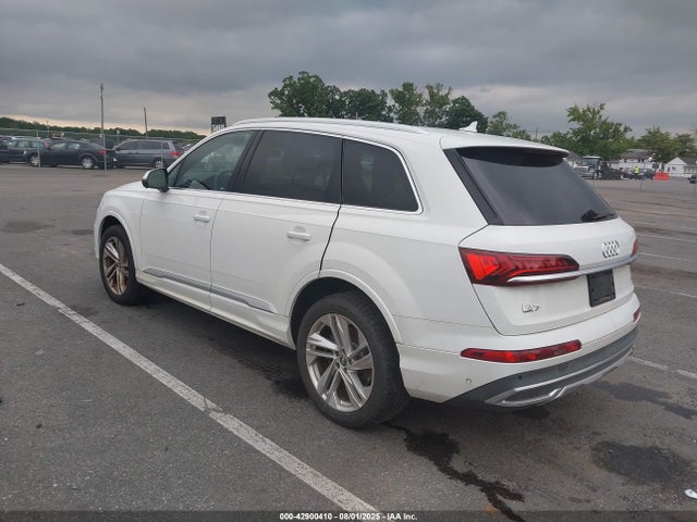 2020 AUDI Q7 WA1LXAF7XLD003210 Photo 2