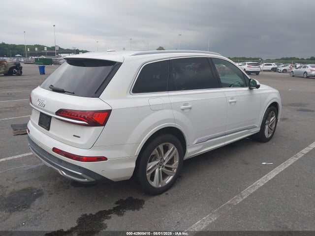 2020 AUDI Q7 WA1LXAF7XLD003210 Photo 3