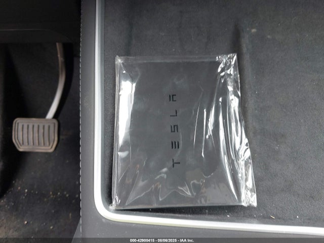 2026 TESLA MODEL Y 7SAYGDEE5TF333281 Photo 10