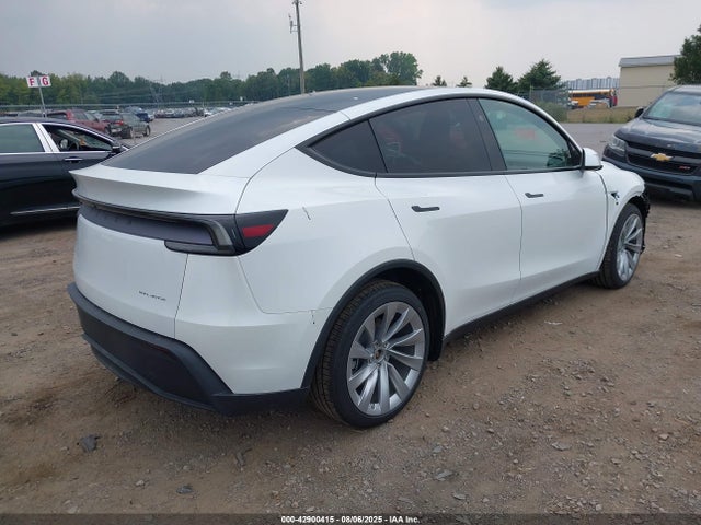 2026 TESLA MODEL Y 7SAYGDEE5TF333281 Photo 3