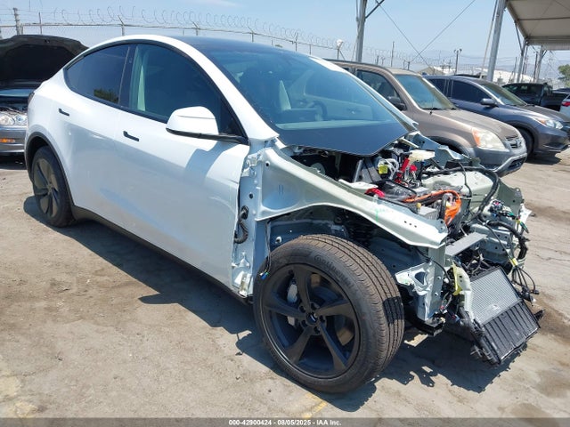 2026 TESLA MODEL Y 7SAYGDEE5TF346323 Photo 0