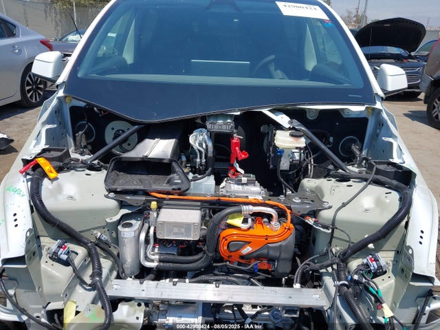 2026 TESLA MODEL Y 7SAYGDEE5TF346323 Photo 9