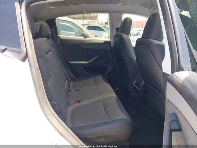 2026 TESLA MODEL Y 7SAYGDEE5TF346323 Photo 7
