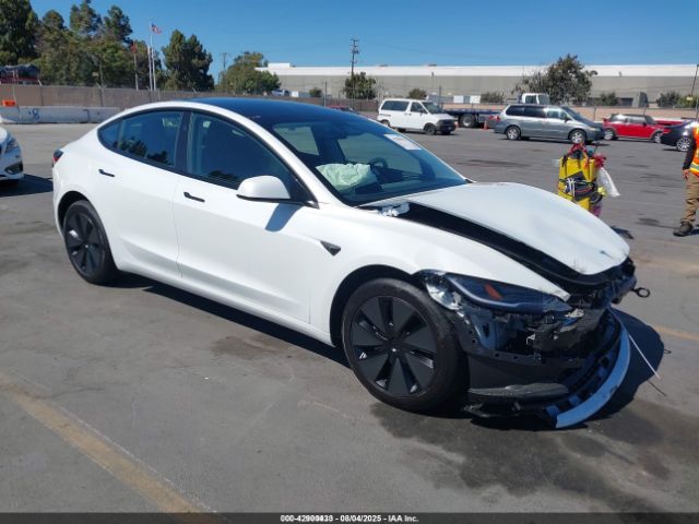 2025 TESLA MODEL 3 5YJ3E1EB1SF001368 Photo 0