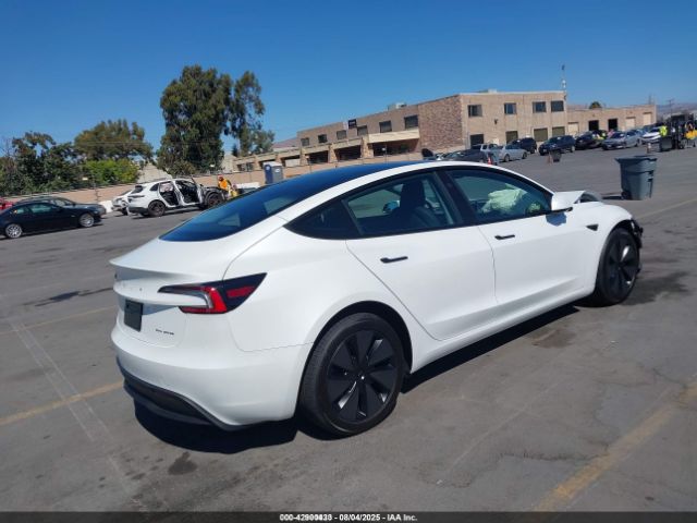 2025 TESLA MODEL 3 5YJ3E1EB1SF001368 Photo 3