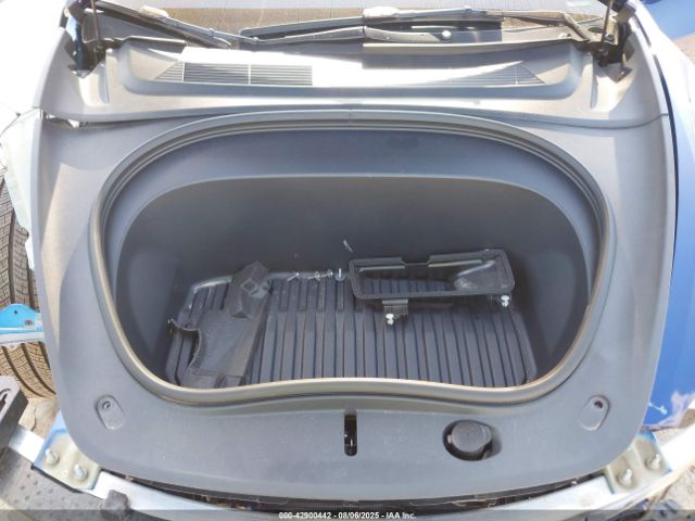 2025 TESLA MODEL 3 5YJ3E1ET3SF971313 Photo 9