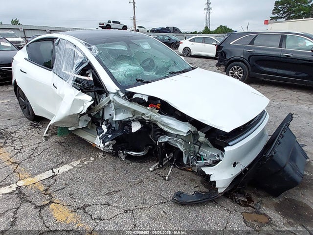 2026 TESLA MODEL Y 7SAYGDEE8TA384965 Photo 0