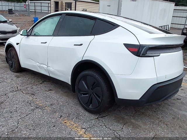 2026 TESLA MODEL Y 7SAYGDEE8TA384965 Photo 2