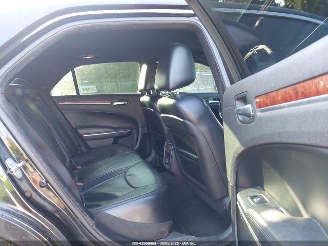 Chrysler 300 2014 2C3CCARG2EH381884 Image 8