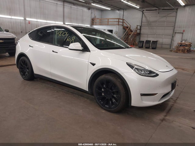 2022 TESLA MODEL Y 7SAYGDEE2NF421014 Photo 0