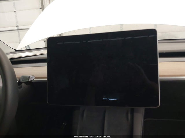 7SAYGDEE2NF421014 Tesla Model Y