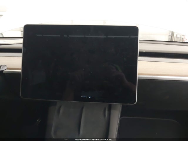 7SAYGDEE2NF421014 Tesla Model Y