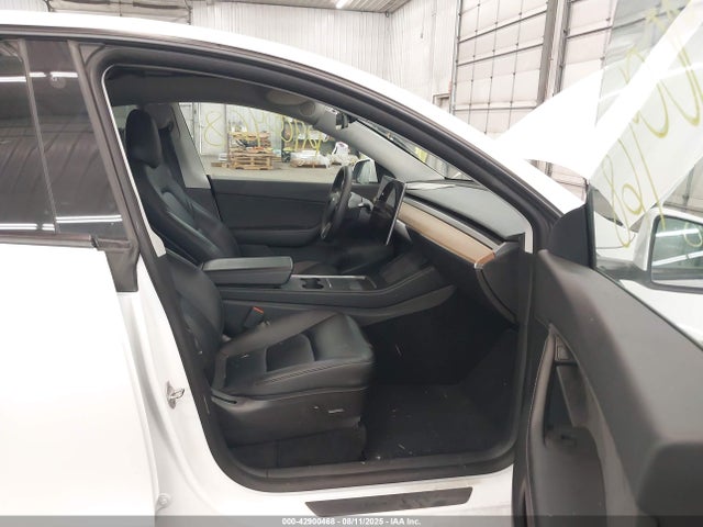 2022 TESLA MODEL Y 7SAYGDEE2NF421014 Photo 4