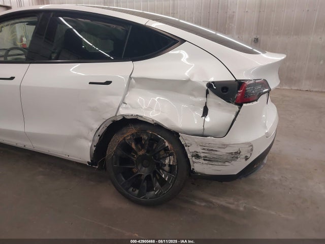 2022 TESLA MODEL Y 7SAYGDEE2NF421014 Photo 5