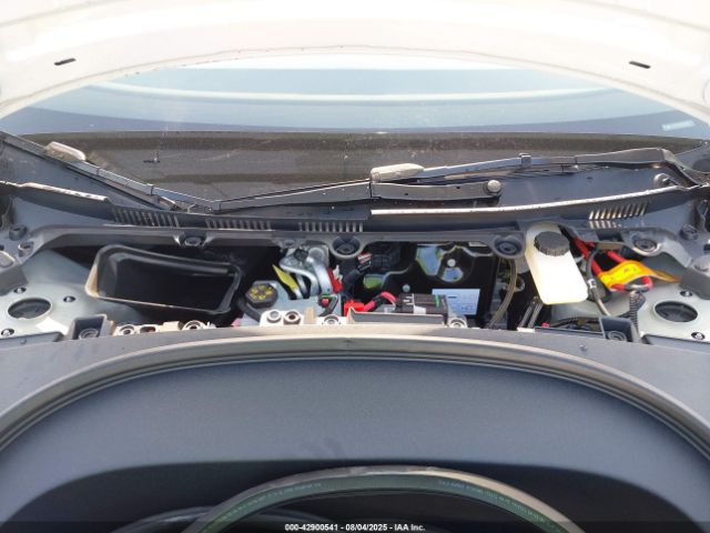 2025 TESLA MODEL 3 5YJ3E1EA1SF012748 Photo 9