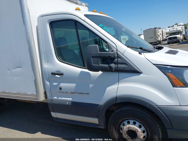 Ford Transit 2018 1FDBF8ZM8JKA62159 Image 13