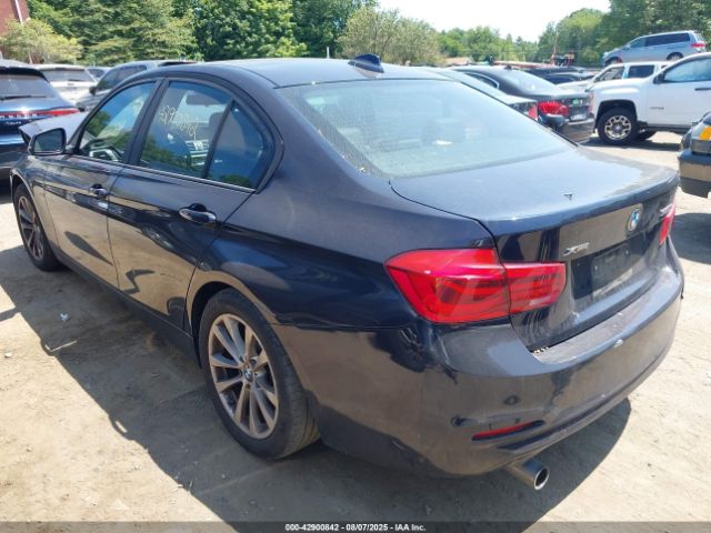 2016 BMW 320I WBA8A3C53GK689326 Photo 2