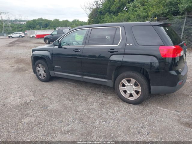 2011 GMC TERRAIN 2CTFLREC6B6385152 Photo 2