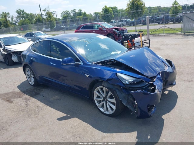 2018 TESLA MODEL 3 5YJ3E1EB3JF133840 Photo 0