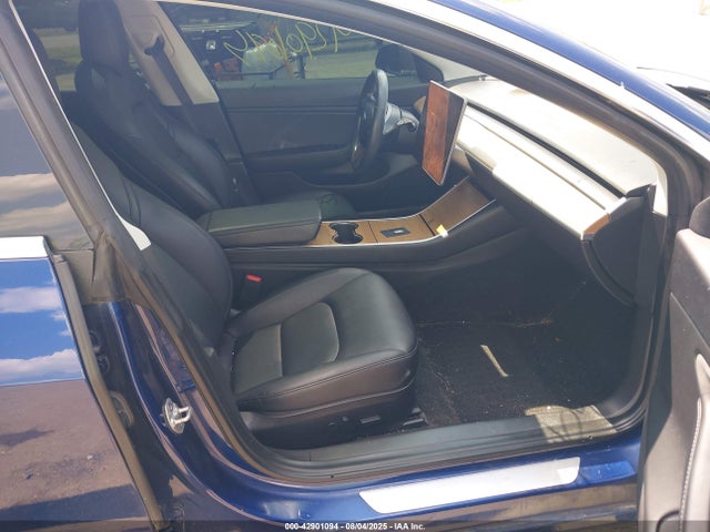 2018 TESLA MODEL 3 5YJ3E1EB3JF133840 Photo 4