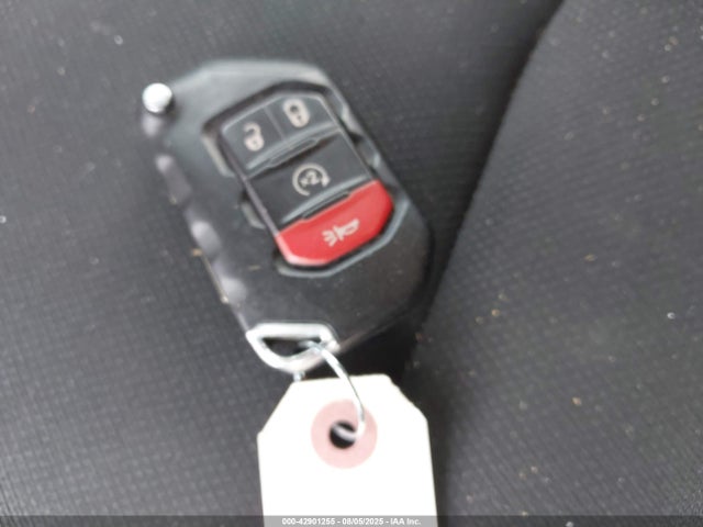 1C4HJXDG7LW105667 Jeep 2020