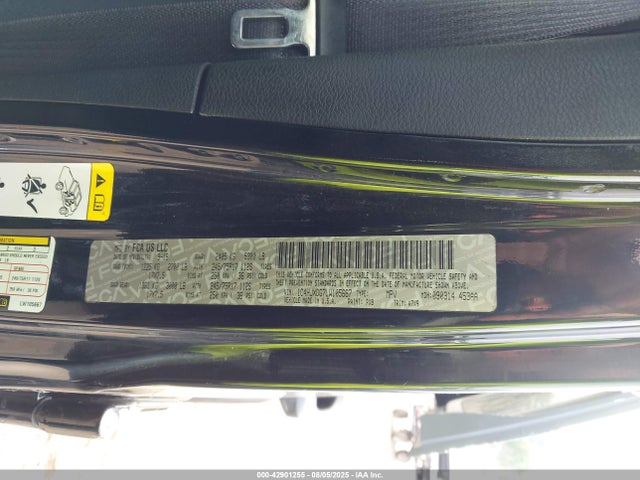 1C4HJXDG7LW105667 Jeep 2020