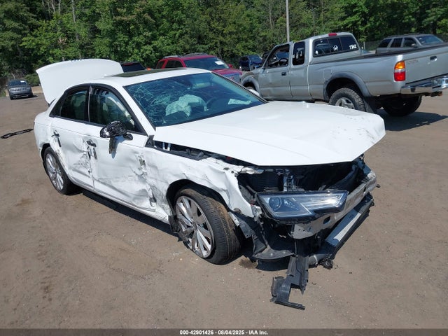 2017 AUDI A4 WAUANAF44HN043967 Photo 0
