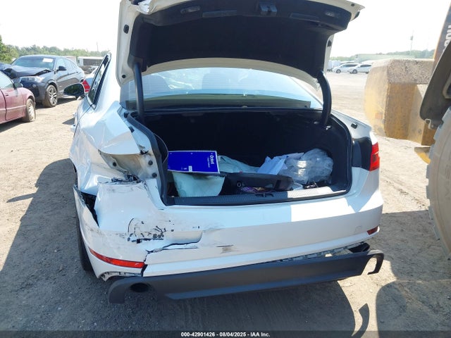2017 AUDI A4 WAUANAF44HN043967 Photo 5
