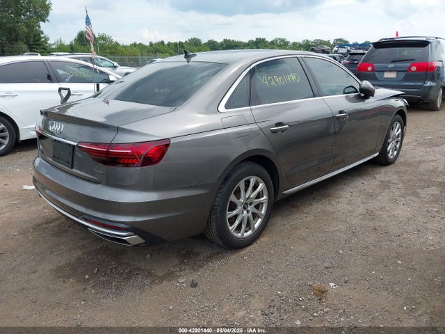2022 AUDI A4 WAUABAF42NA006704 Photo 3