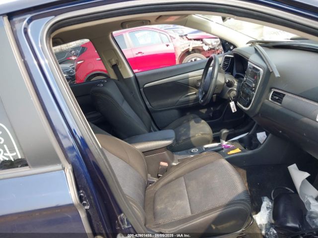 2016 MITSUBISHI OUTLANDER JA4AZ3A33GZ048693 Photo 4