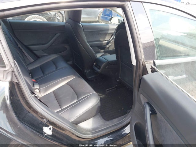 Tesla MODEL 3 2018 5YJ3E1EA1JF050513 Image 8