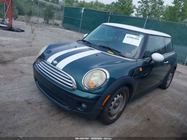 2009 MINI COOPER WMWMF33569TU71250 Photo 1