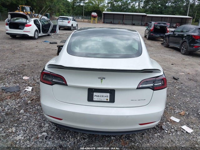 Tesla 2021 2021 5YJ3E1EB7MF037939 Image 17