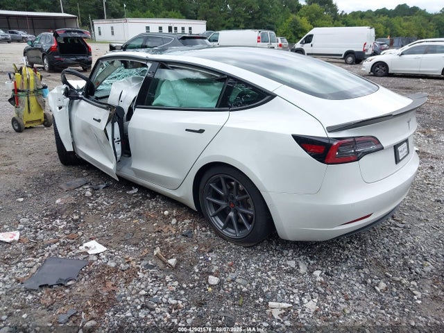2021 TESLA MODEL 3 5YJ3E1EB7MF037939 Photo 2