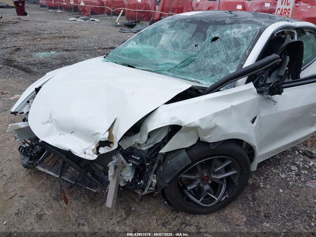 2021 TESLA MODEL 3 5YJ3E1EB7MF037939 Photo 5
