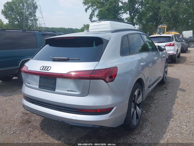 2023 AUDI E-TRON WA1LAAGE2PB018669 Photo 3