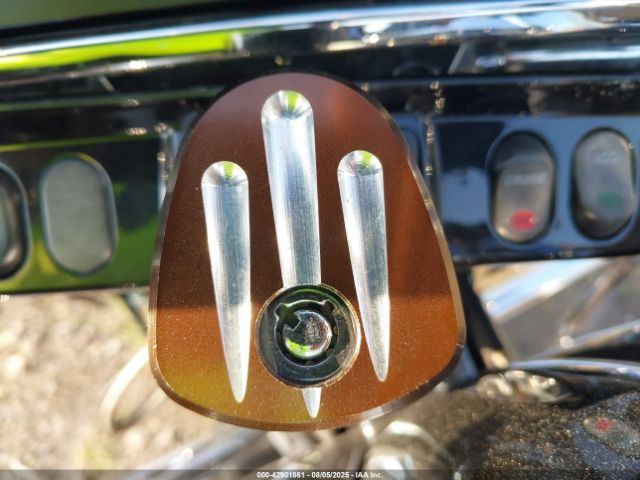 2011 HARLEY-DAVIDSON FLHX 1HD1KB411BB603655 Photo 10