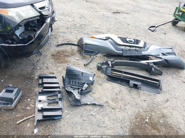Nissan 2017 2017 KNMAT2MV4HP503210 Image 12
