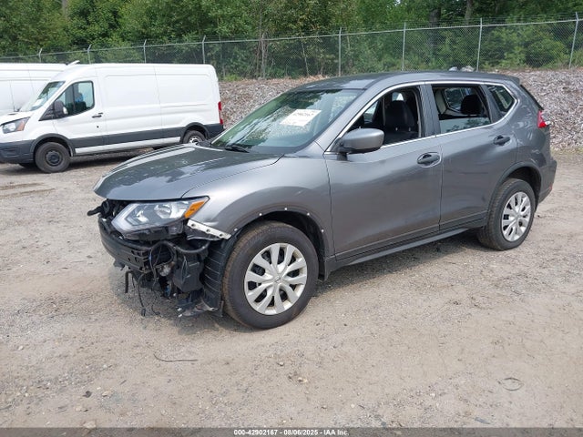 Nissan 2017 2017 KNMAT2MV4HP503210 Image 2