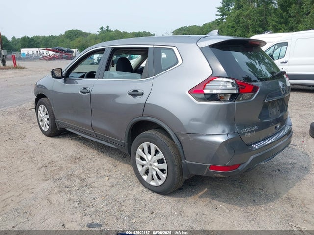 Nissan 2017 2017 KNMAT2MV4HP503210 Image 3