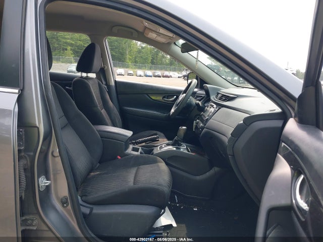 Nissan 2017 2017 KNMAT2MV4HP503210 Image 5