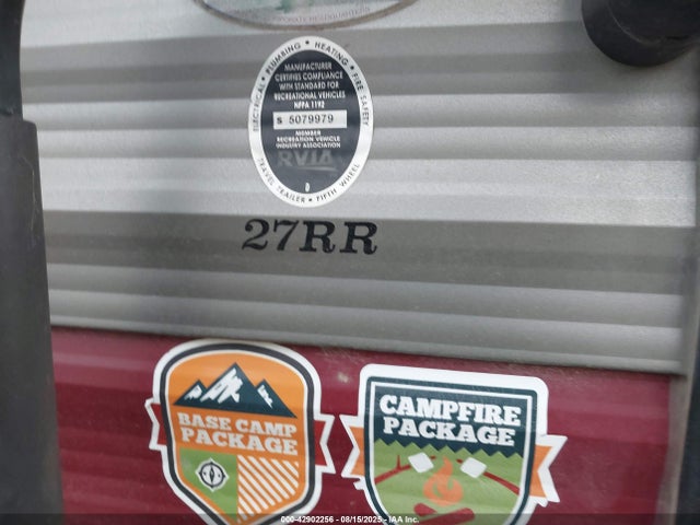 Forest River Cherokee 2019 4X4TCKC2XKK055697 Image 12