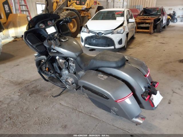 2020 INDIAN MOTORCYCLE CO. CHALLENGER 56KLCBRR1L3384062 Photo 2