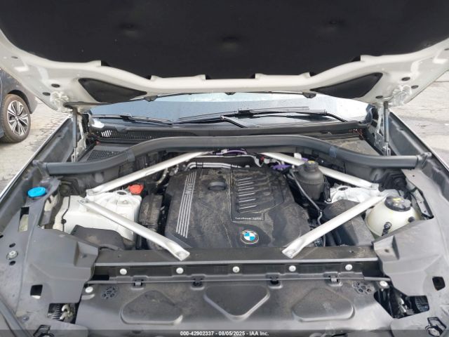 2021 BMW X5 5UXCR6C04M9E61674 Photo 9